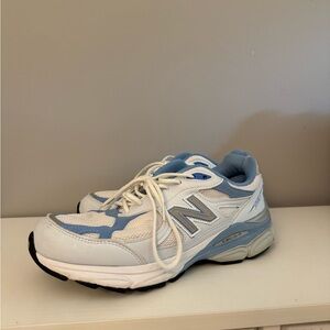 New balance 990s vintage women’s blue and white colorway size 8 women’s